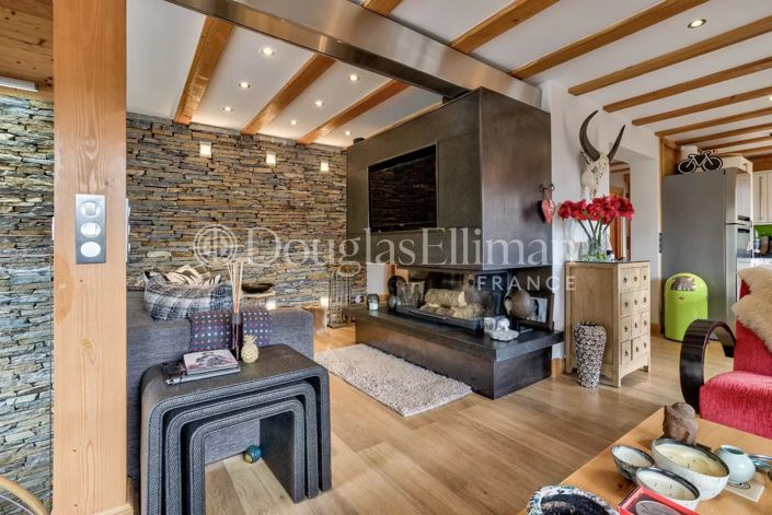 Image No.6-5 Bed House for sale