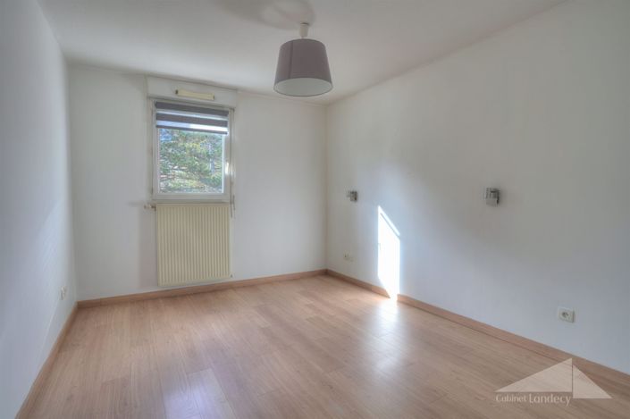 Image No.6-Appartement de 3 chambres à vendre à Gex