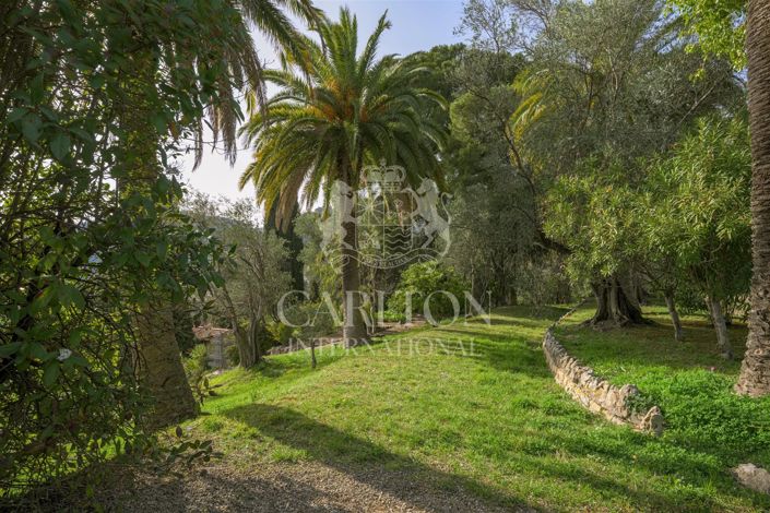 Image No.38-7 Bed House for sale