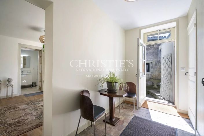 Image No.25-5 Bed House for sale