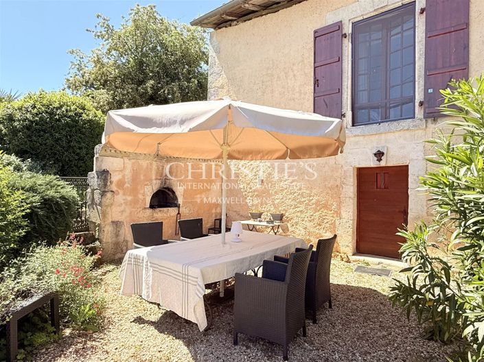 Image No.30-5 Bed House for sale