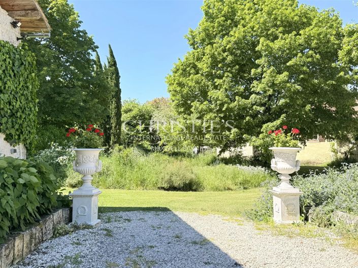 Image No.32-5 Bed House for sale