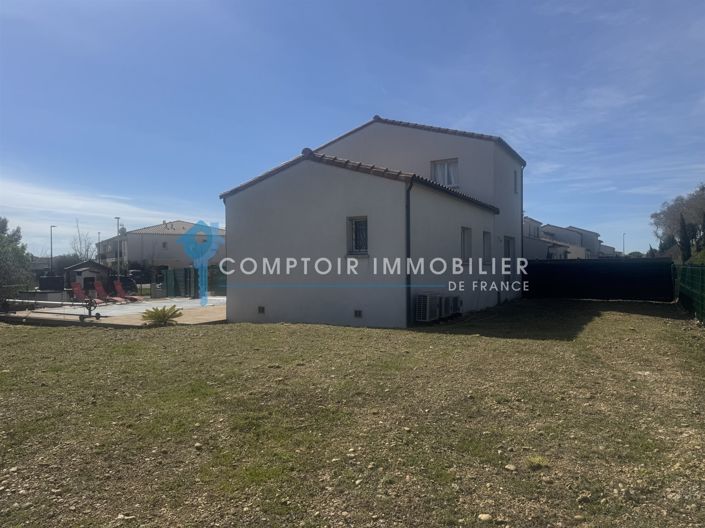 Image No.18-6 Bed House for sale