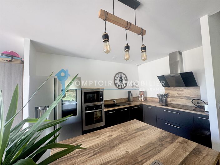 Image No.4-6 Bed House for sale