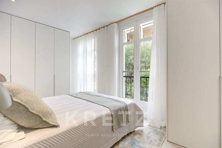 Image No.10-3 Bed House for sale