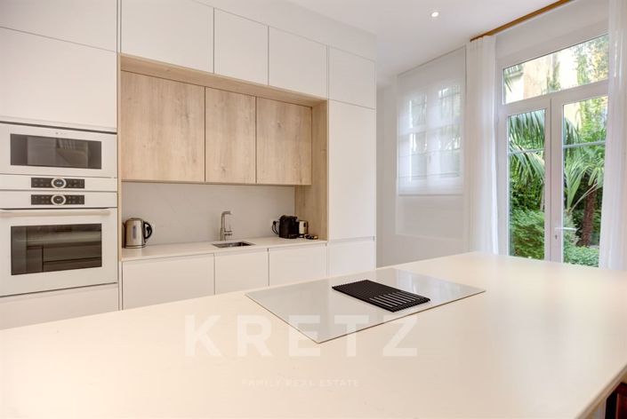 Image No.3-3 Bed House for sale