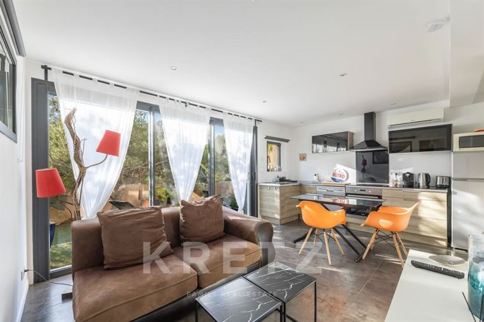 Image No.10-4 Bed House for sale