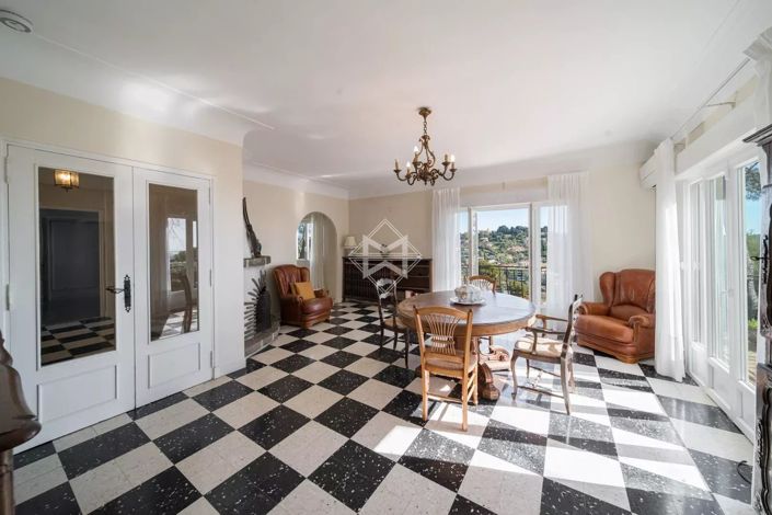 Image No.6-3 Bed House for sale