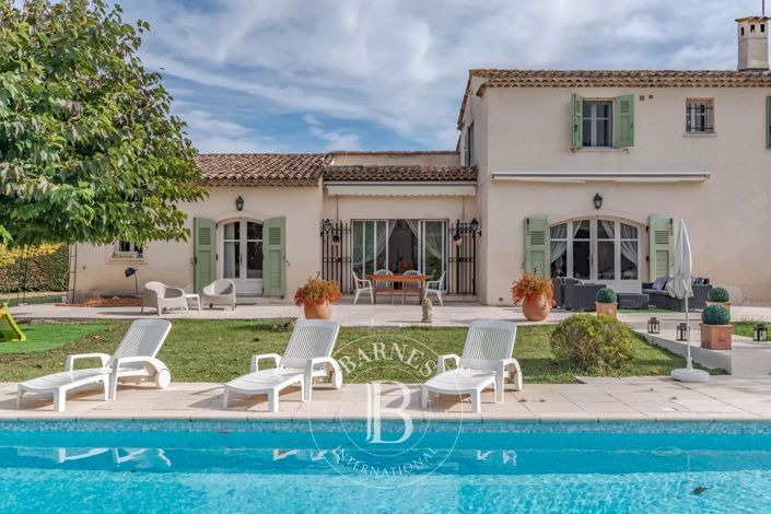 Image No.3-4 Bed House for sale