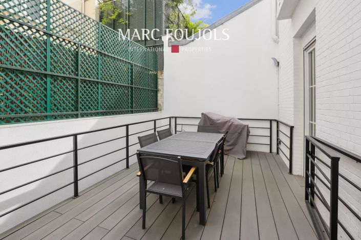 Image No.2-4 Bed House for sale