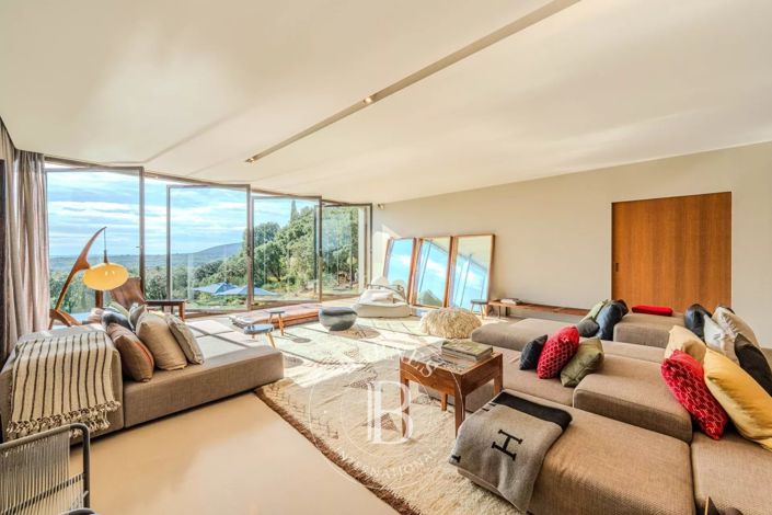 Image No.16-3 Bed House for sale