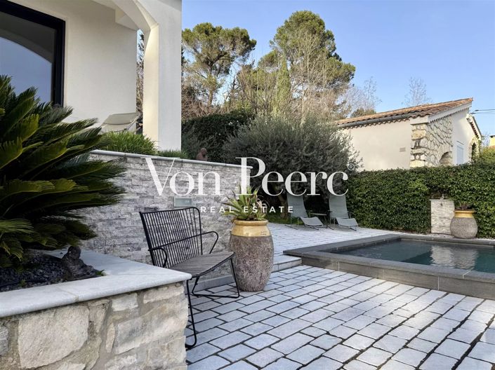 Image No.3-5 Bed House for sale