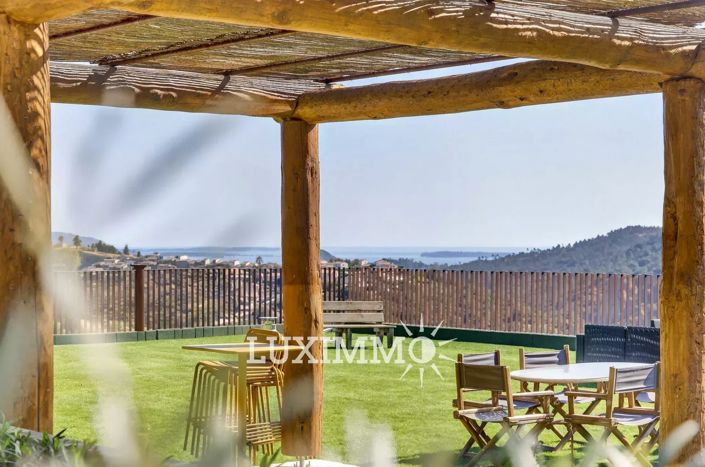 Image No.16-5 Bed House for sale