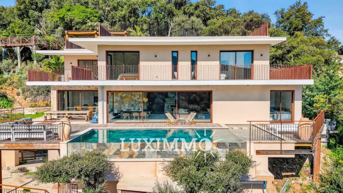 Image No.2-5 Bed House for sale