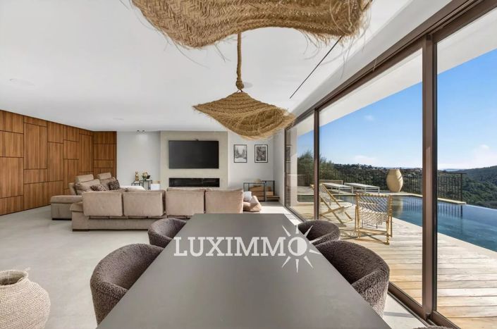 Image No.4-5 Bed House for sale