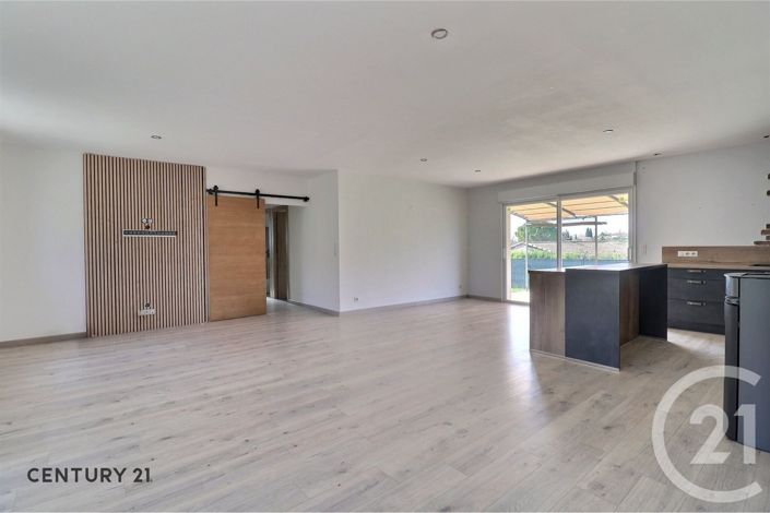 Image No.16-4 Bed House for sale