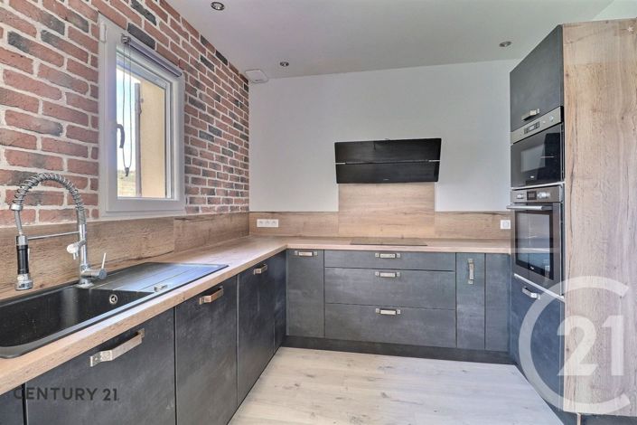 Image No.7-4 Bed House for sale