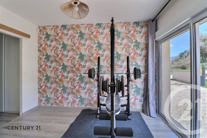 Image No.9-4 Bed House for sale