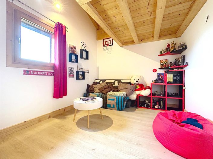 Image No.14-4 Bed House for sale