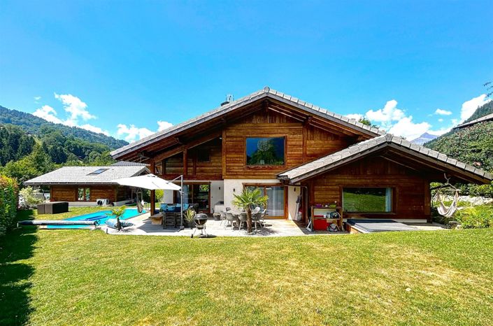 Image No.2-4 Bed House for sale