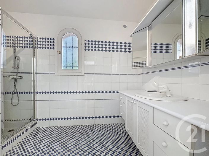 Image No.15-4 Bed House for sale