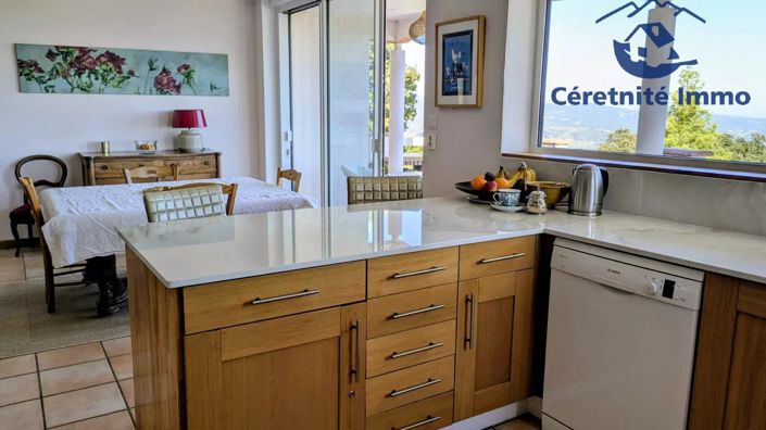 Image No.12-3 Bed House for sale