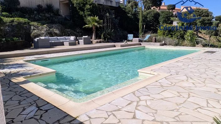 Image No.18-3 Bed House for sale