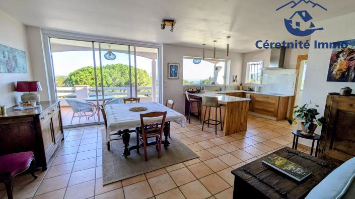 Image No.8-3 Bed House for sale