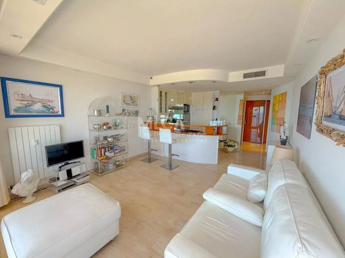 Image No.6-Apartment for sale