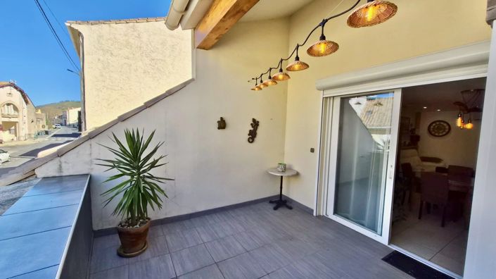 Image No.2-2 Bed House for sale