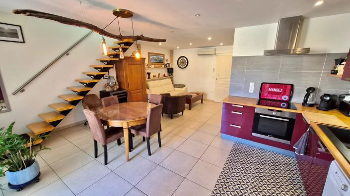 Image No.3-2 Bed House for sale