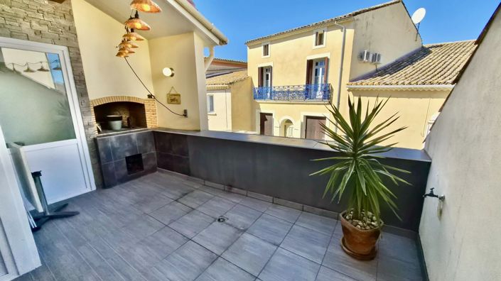 Image No.6-2 Bed House for sale
