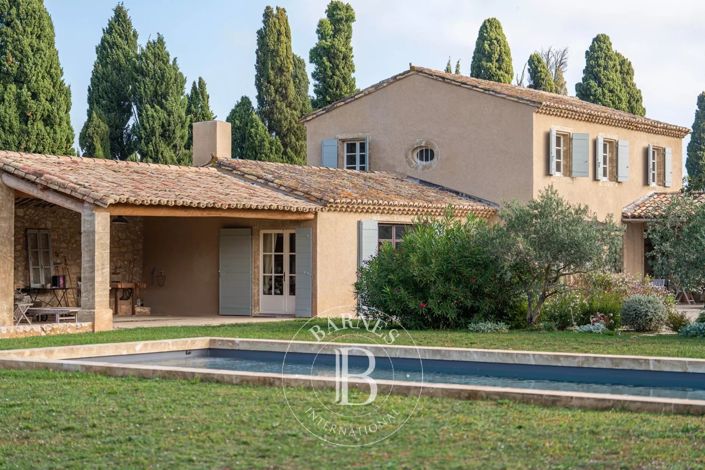 Image No.3-6 Bed House for sale