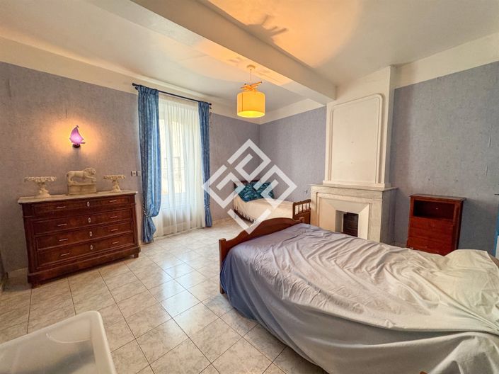 Image No.13-5 Bed House for sale