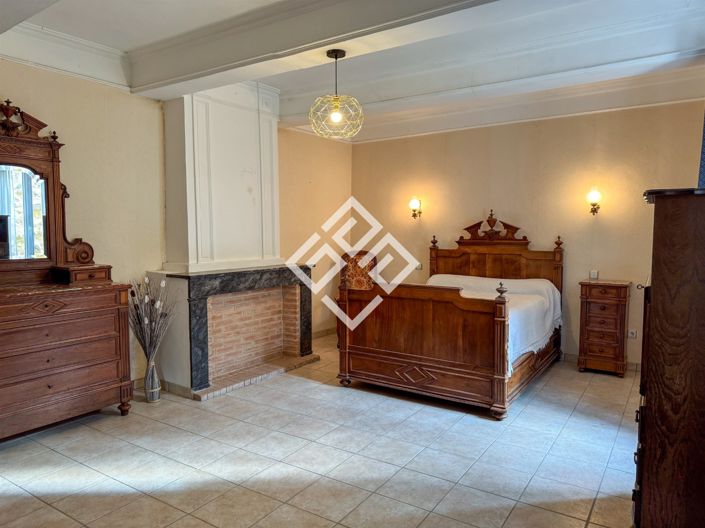 Image No.14-5 Bed House for sale