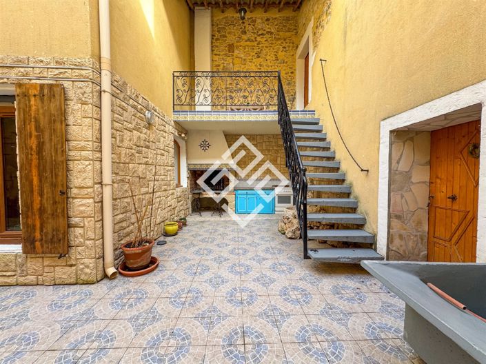 Image No.3-5 Bed House for sale