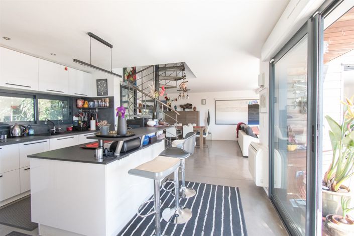 Image No.5-3 Bed House for sale