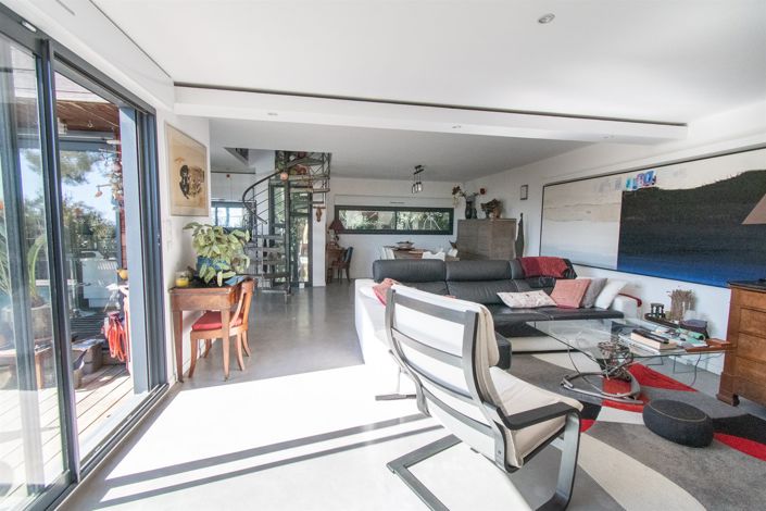 Image No.8-3 Bed House for sale