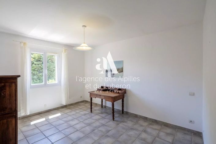 Image No.6-House for sale