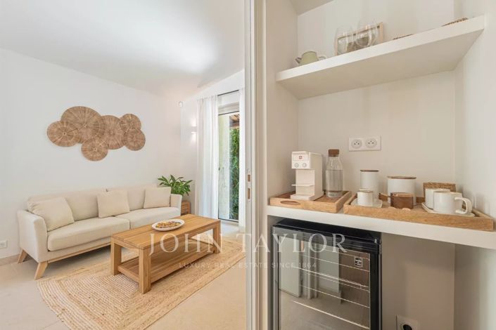 Image No.16-5 Bed House for sale