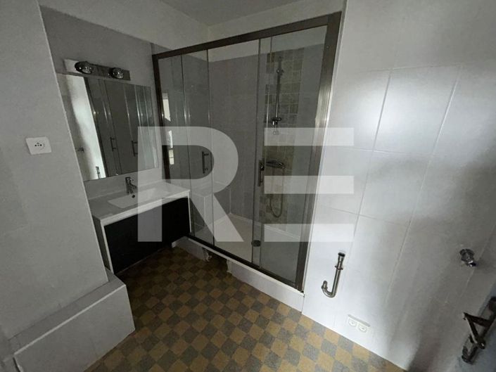 Image No.9-3 Bed Apartment for sale