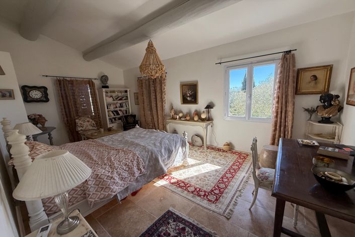 Image No.12-4 Bed House for sale