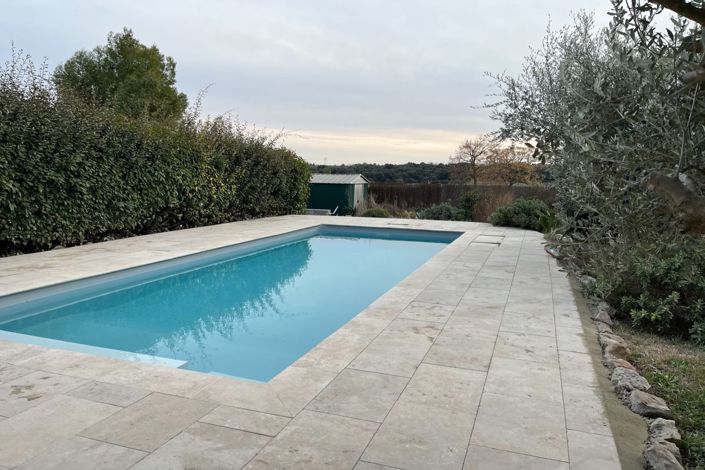 Image No.2-4 Bed House for sale