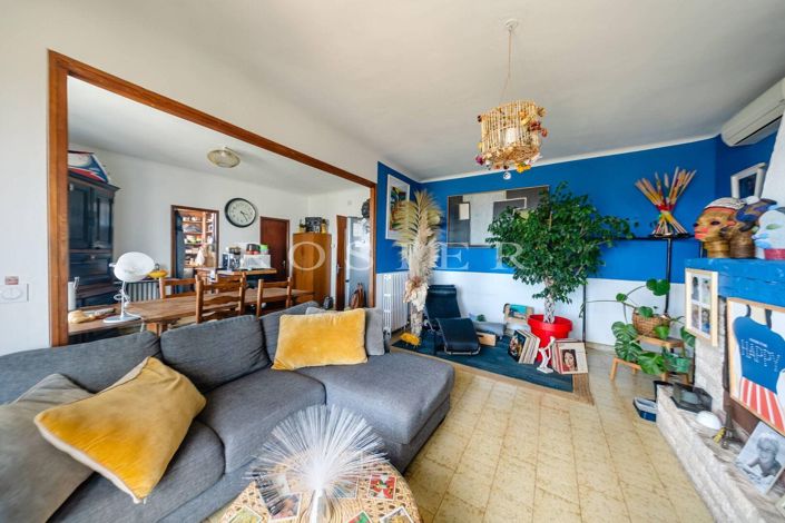 Image No.6-2 Bed House for sale