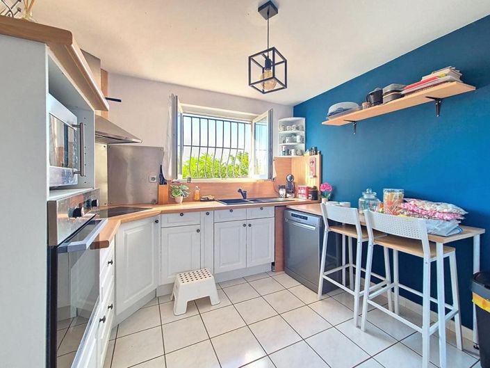 Image No.2-3 Bed House for sale