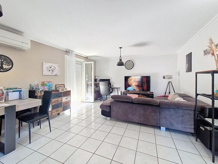 Image No.3-3 Bed House for sale