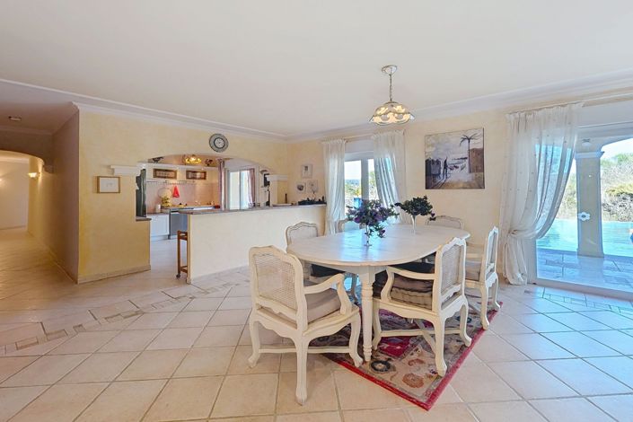 Image No.18-3 Bed House for sale