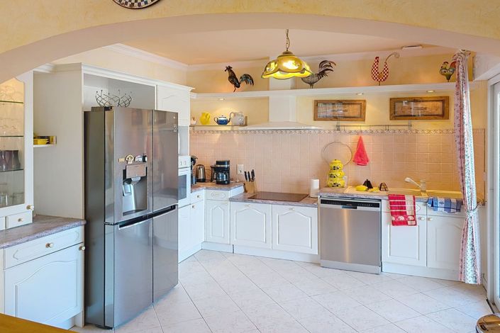 Image No.19-3 Bed House for sale