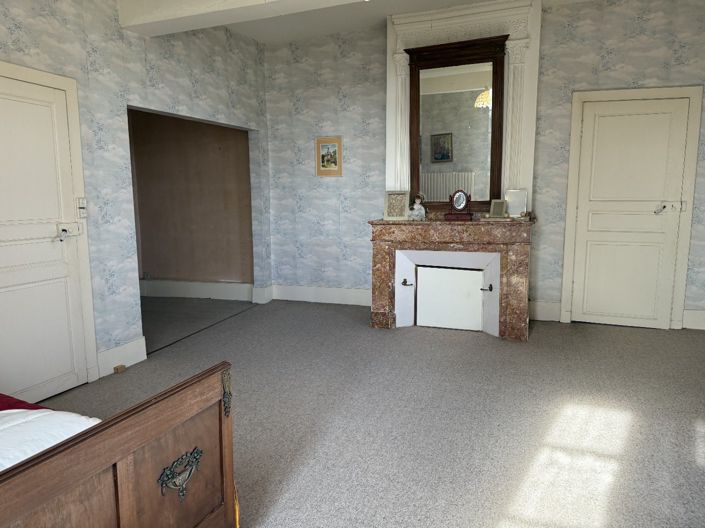 Image No.14-7 Bed House for sale