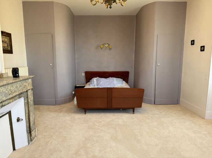 Image No.15-7 Bed House for sale